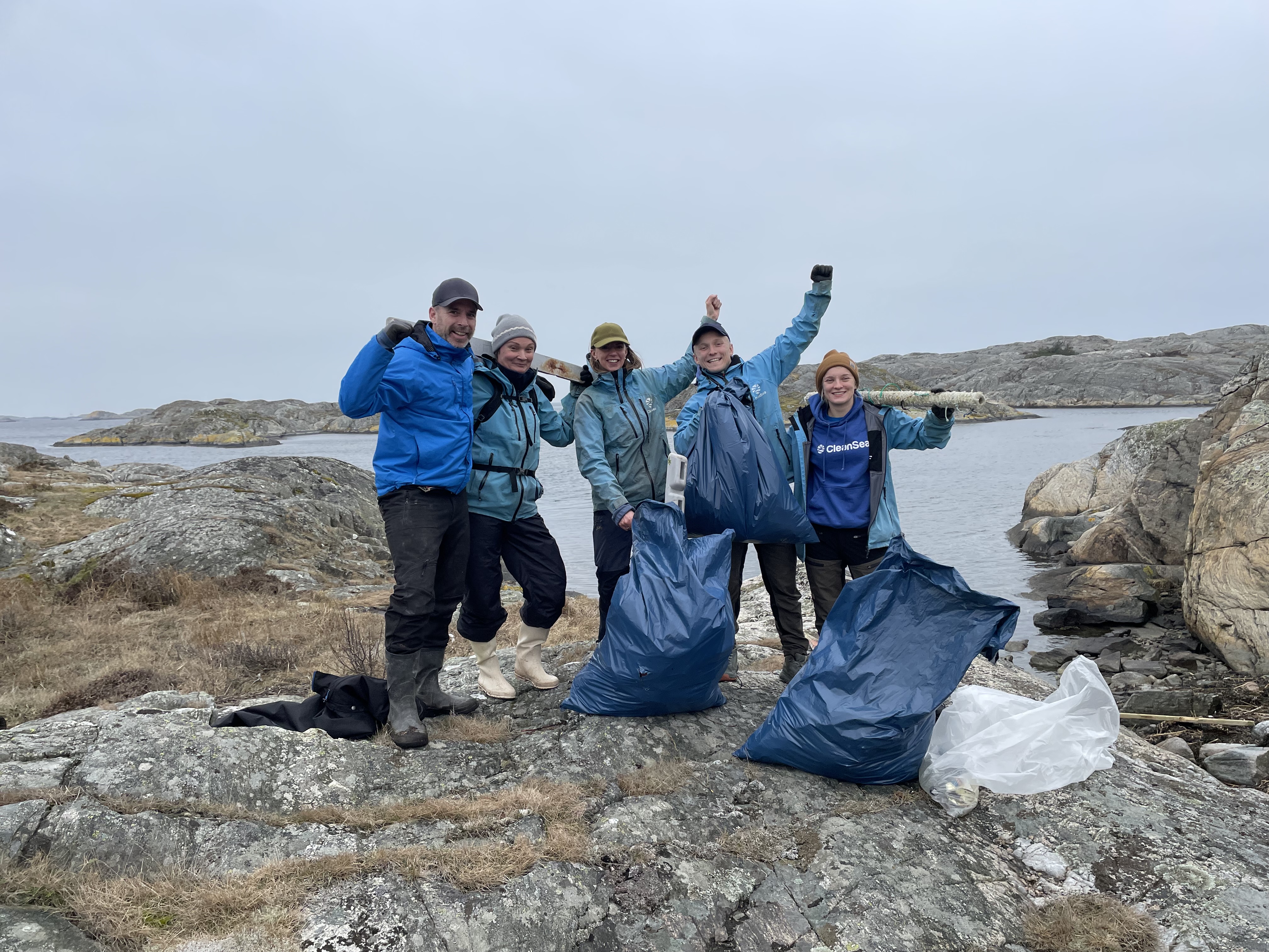 CleanSea-volontärer städar Sveriges kust